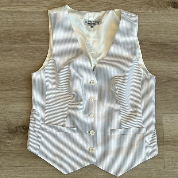 J peterman Florentine Seersucker Vest Color: Khaki White size xs NWOT - Picture 1 of 5